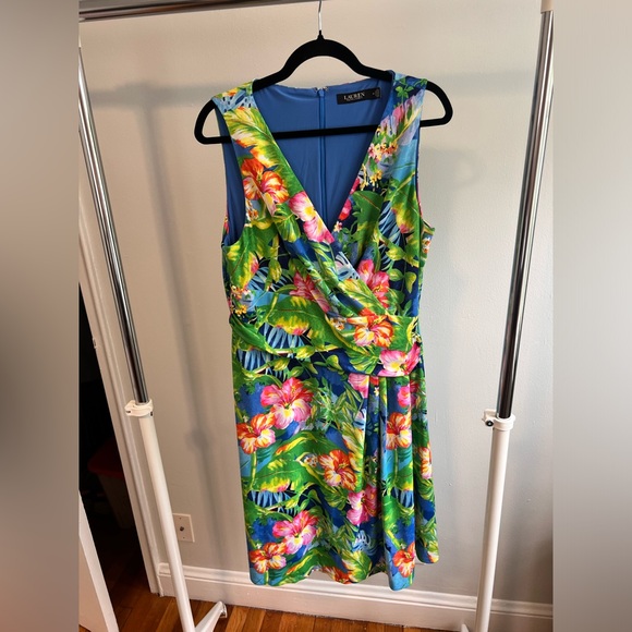 EUC Like New Lauren Ralph Lauren V-neck Floral sleeveless dress - Picture 3 of 8